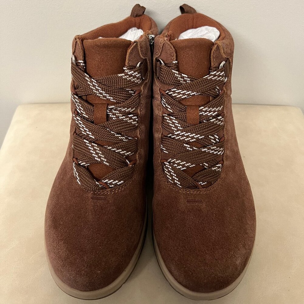Stepping into Style: Chic Easy Spirit Boots